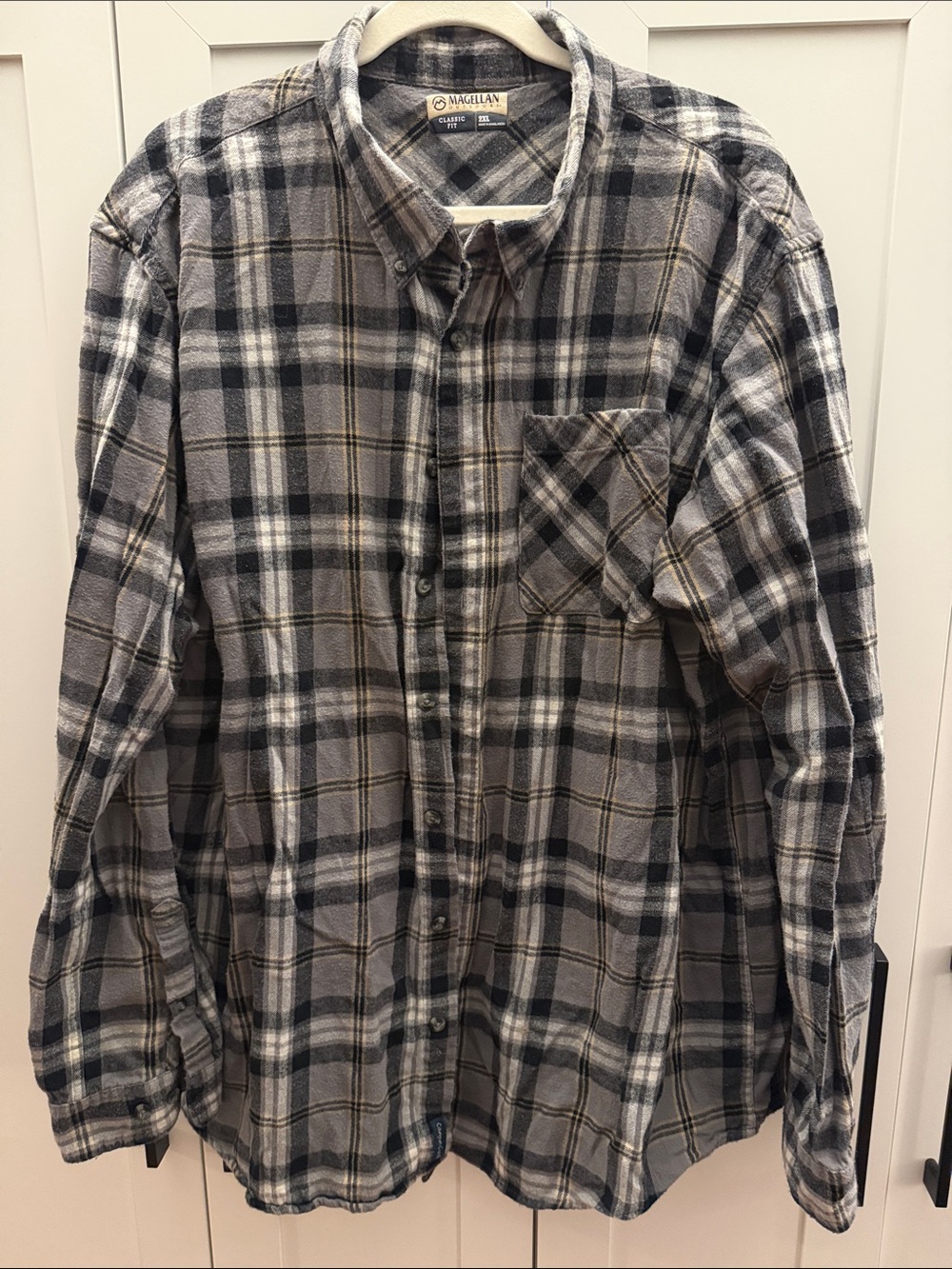 Magellan Outdoors Gray and Black Plaid Button-Down Flannel Shirt